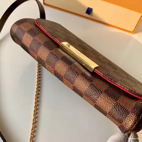 PM Vuitton Favorite Louis 0519